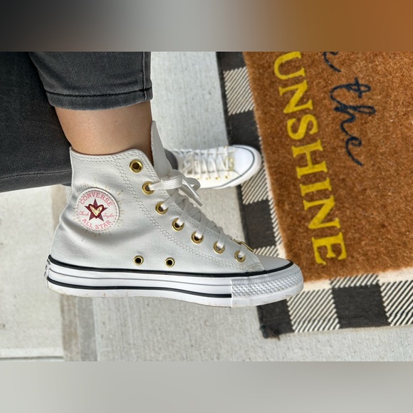 Converse - Picture 5 of 7